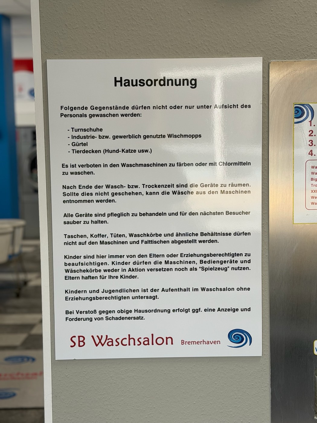 Ausgehängte Hausordnung im SB Waschsalon Bremerhaven